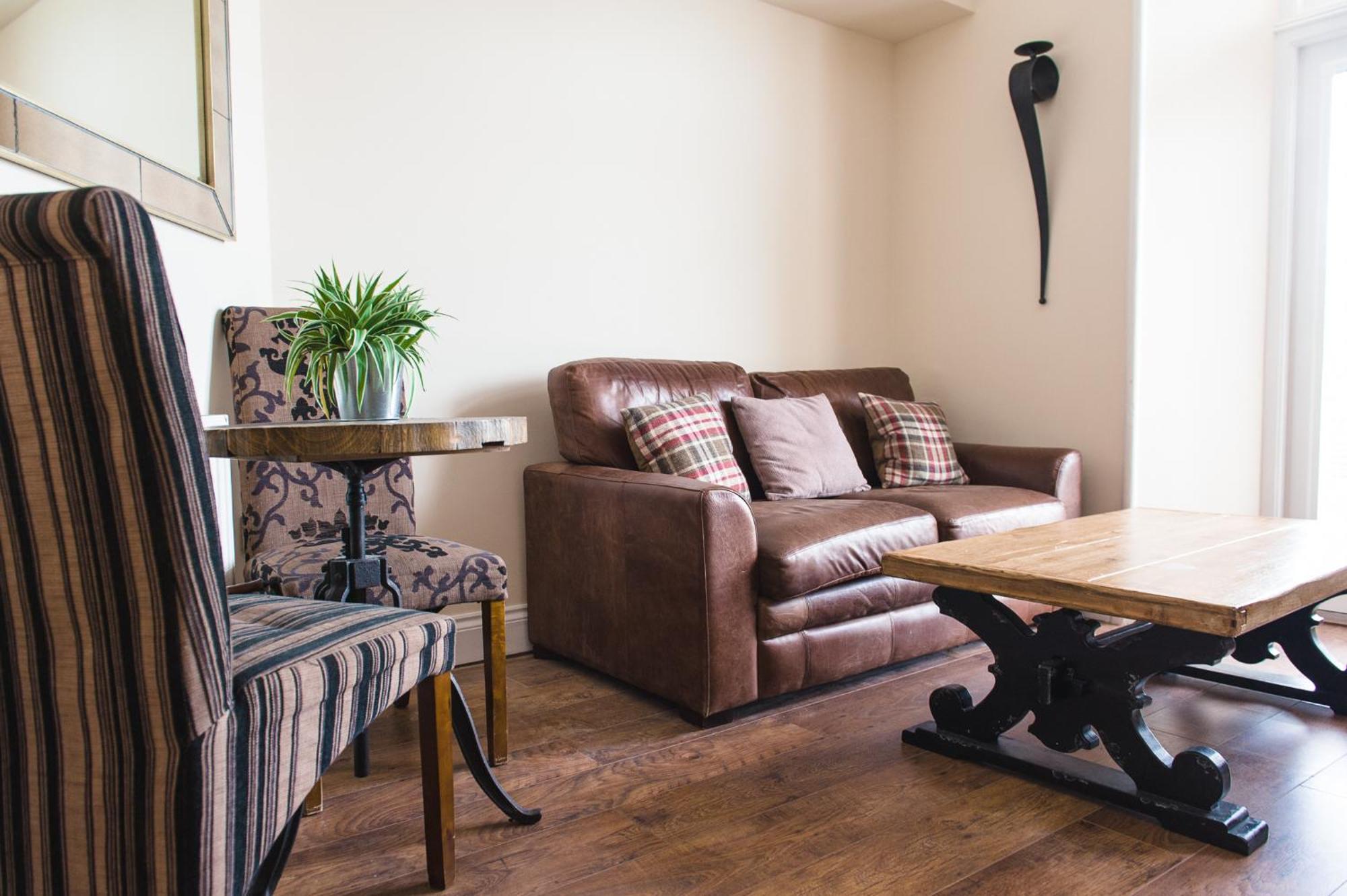 Romneys Apartments & Suites Kendal Pokoj fotografie